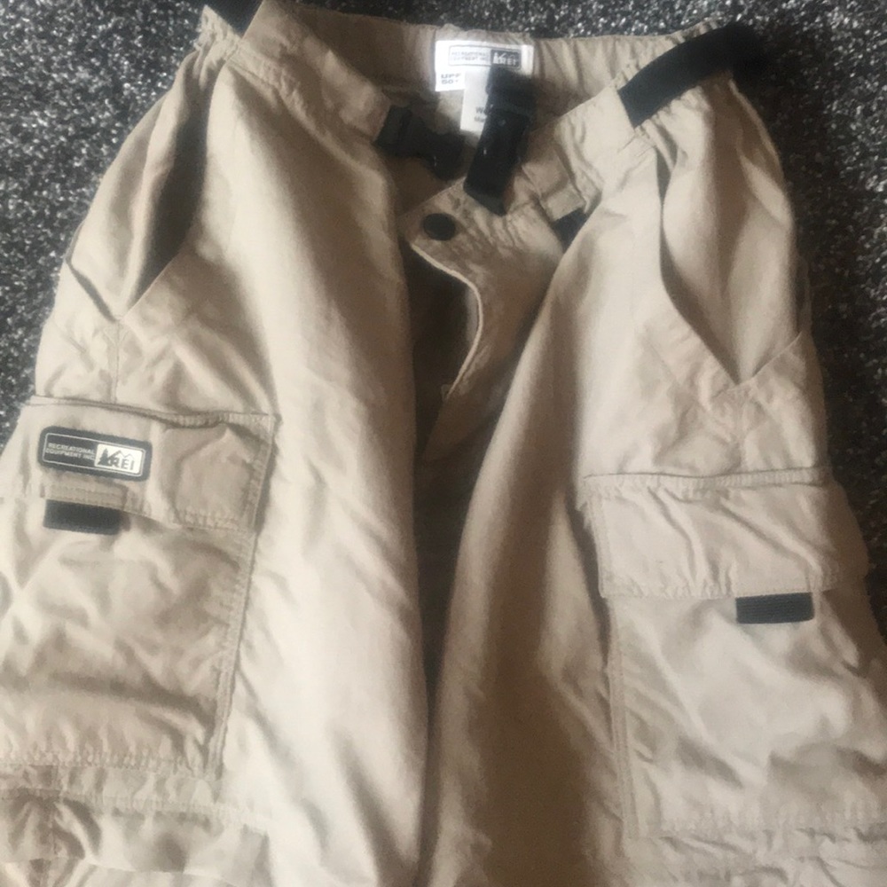 REI HIKING PANTS